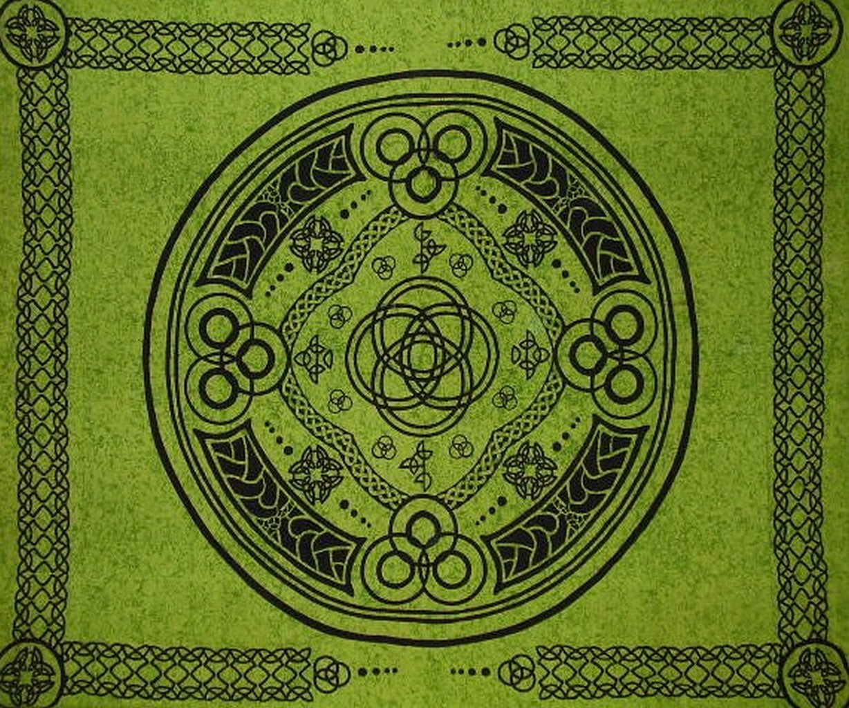 Celtic Circle Tapestry Cotton Bedspread 104" x 88" Full Green