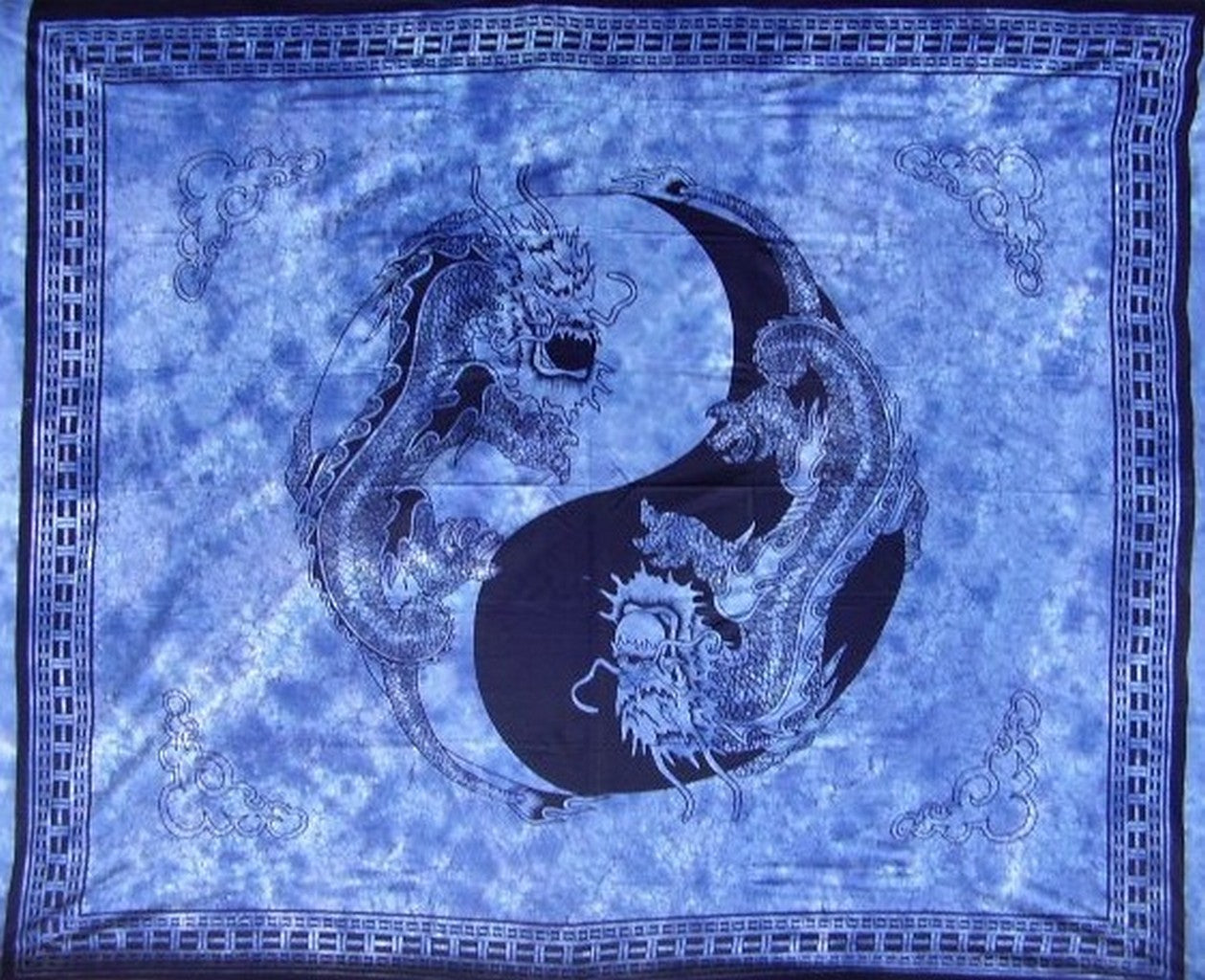 Yin Yang Dragon Tapestry Cotton Bedspread 108" x 88" Full-Queen Blue