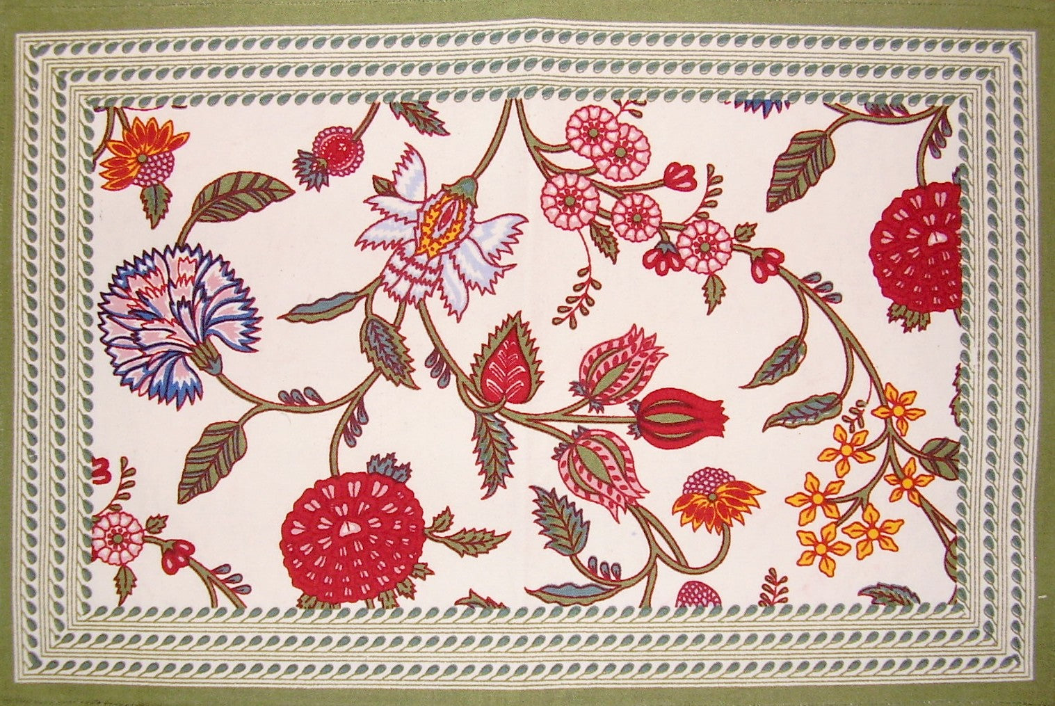 แผ่นรองจานผ้าฝ้ายลายดอกไม้เบอร์รี่ 19" x 13" คละสี