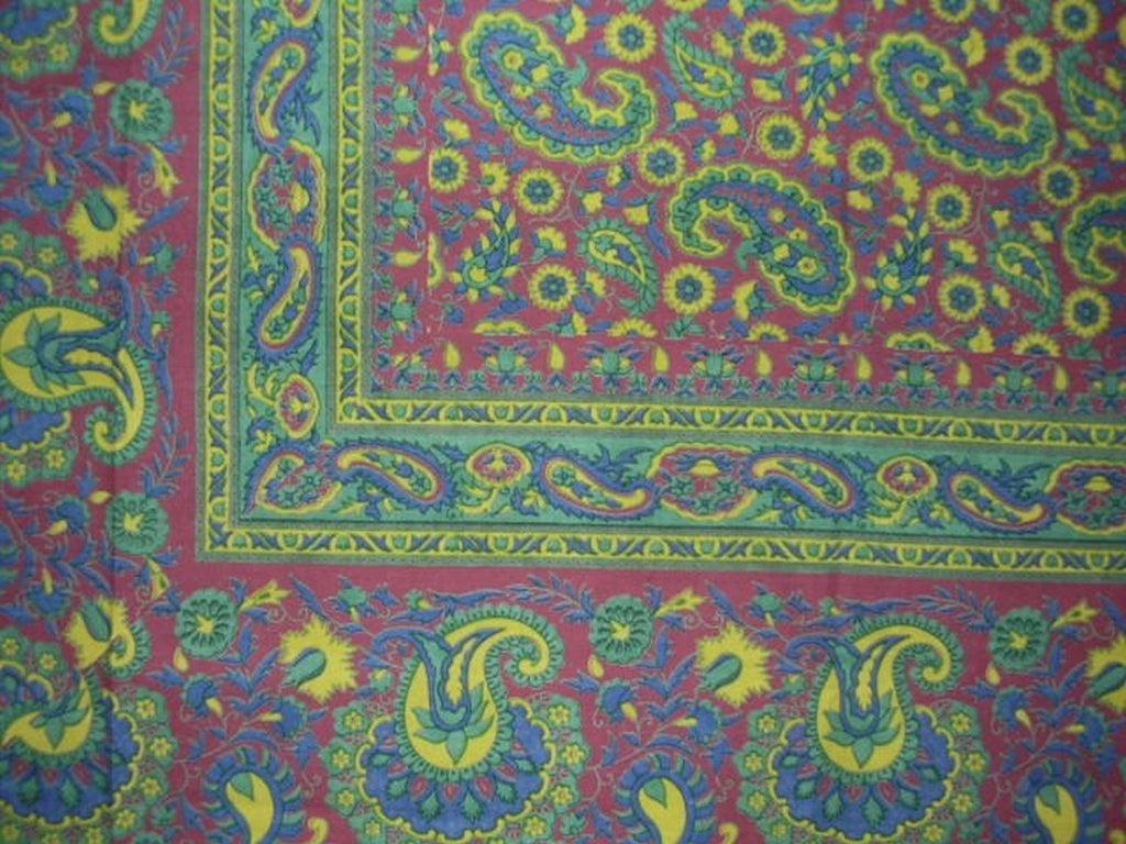 Jaipur Paisley Tapestry Cotton Spread 106" x 70" Twin Cranberry