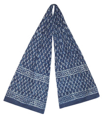 Bufanda Batik de cera Dabu azul índigo algodón claro 72 x 15