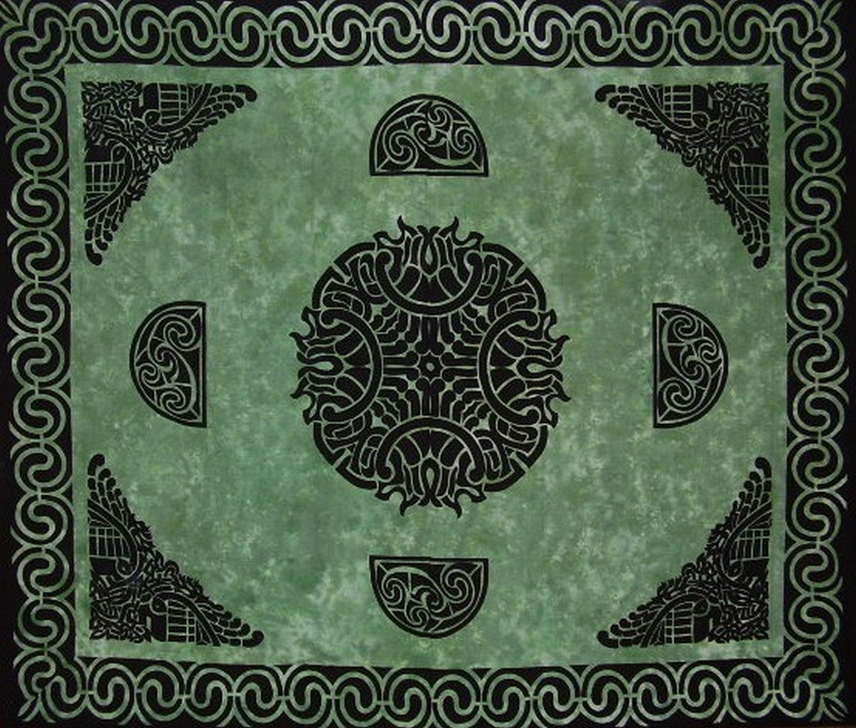 Celtic Tapestry Cotton Bedspread 104" x 88" Full Green