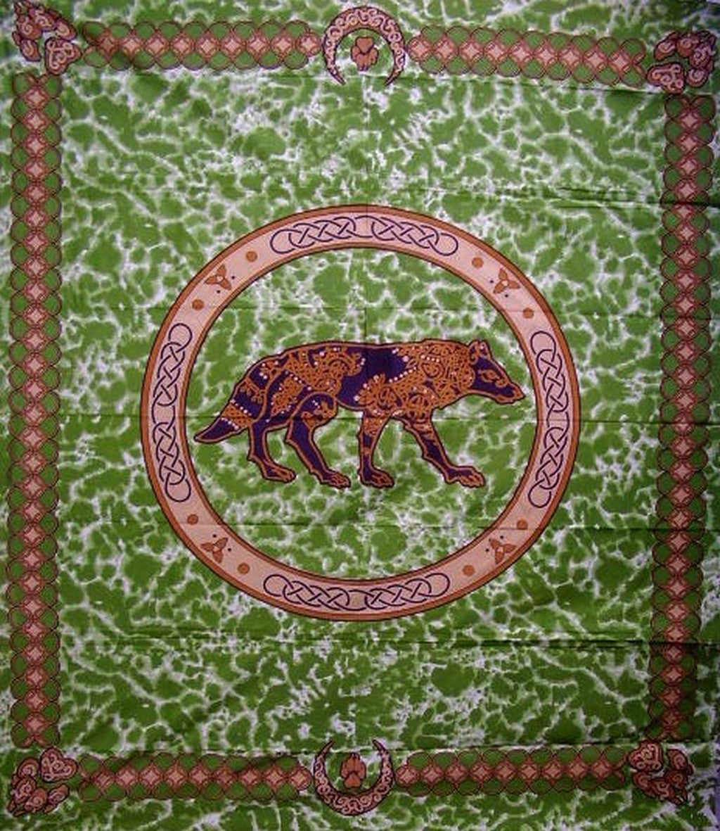 Celtic Wolf Tapestry Cotton Bedspread 108" x 88" Full-Queen Green