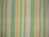 مفرش سرير مضلع من القطن الثقيل مقاس 98 بوصة × 88 بوصة أخضر وأصفر بالكامل على اللون البيج