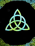 Arazzo con nodo celtico della Trinità in cotone pesante diffuso 96 "x 86" Tie Dye turchese